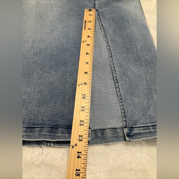 NWT Juicy Couture Size 29  Med Wash Denim Midi Cargo/Nomad Skirt W/ Belt - Picture 12 of 12